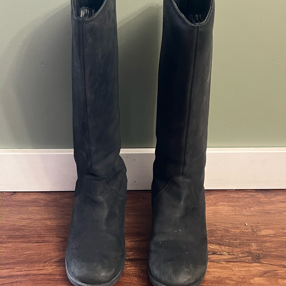 UGG Black Floral Patterned Interior Boots
